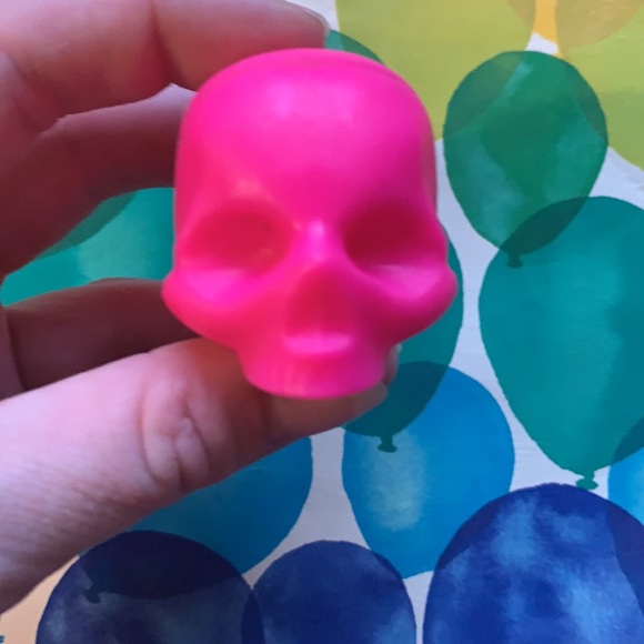 🎈HOST PICK 🎈NWT | RARE | 100% Natural Skull Fruit Lip-chap - Picture 5 of 5